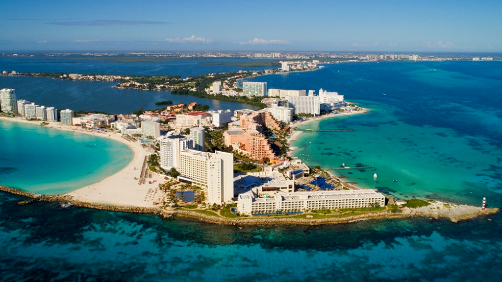 Cancún, world leader in GDP generation and tourism employment
