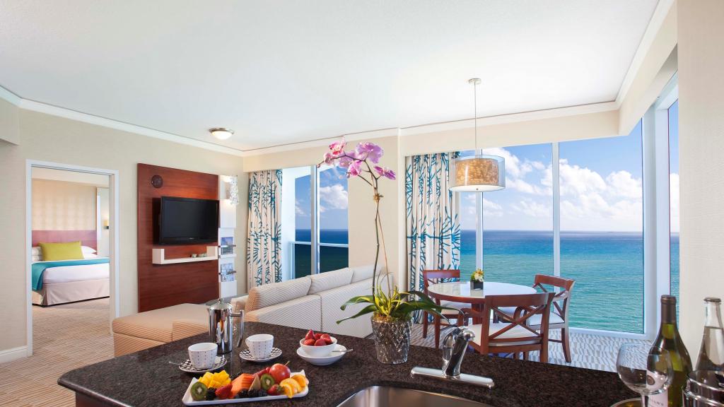 Trump International Beach Resort Miami fusiona lujo y comodidad