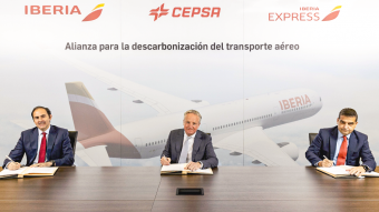 Cepsa y el Grupo Iberia sellan alianza para descarbonizar a gran escala el transporte aéreo