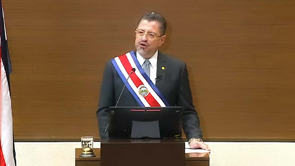 Asume nuevo Presitente de Costa Rica y nombra experimientado Ministro de Turismo