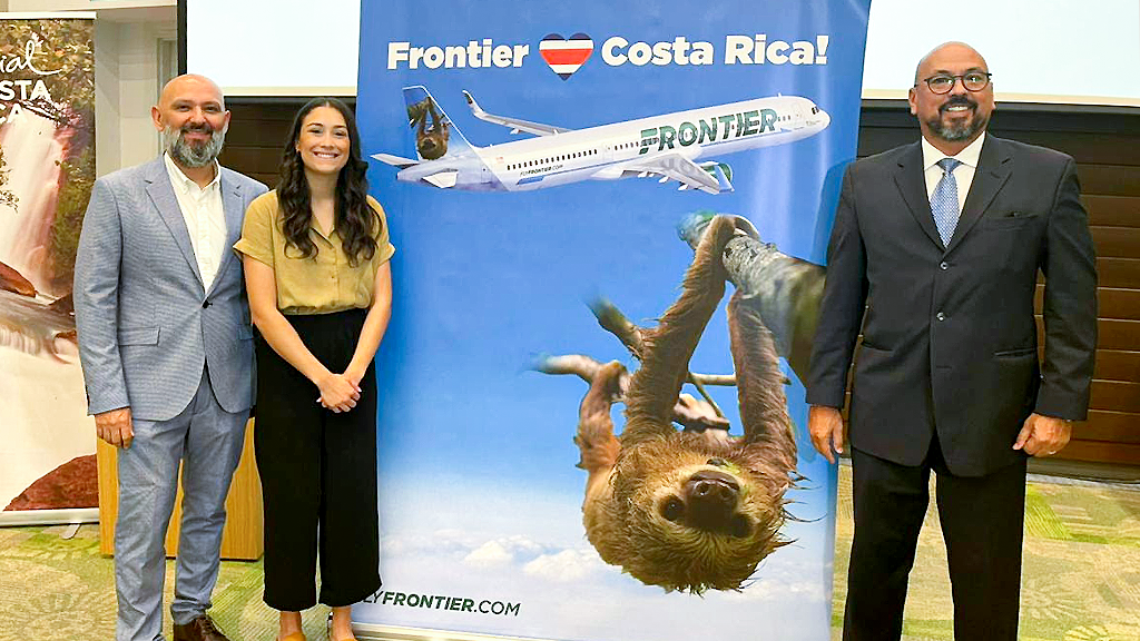 Perezoso tico volará con Frontier Airlines