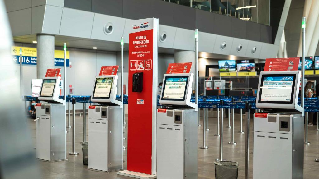 SKY lanza nuevas tecnologías de autoatención en aeropuerto de Santiago