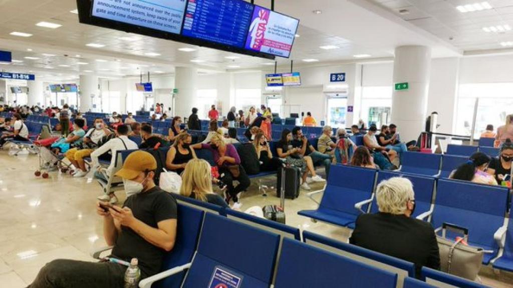 Hasta julio ingresaron a México 12.2 millones de turistas internacionales por vía aérea